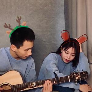 一字马扣出水来H
